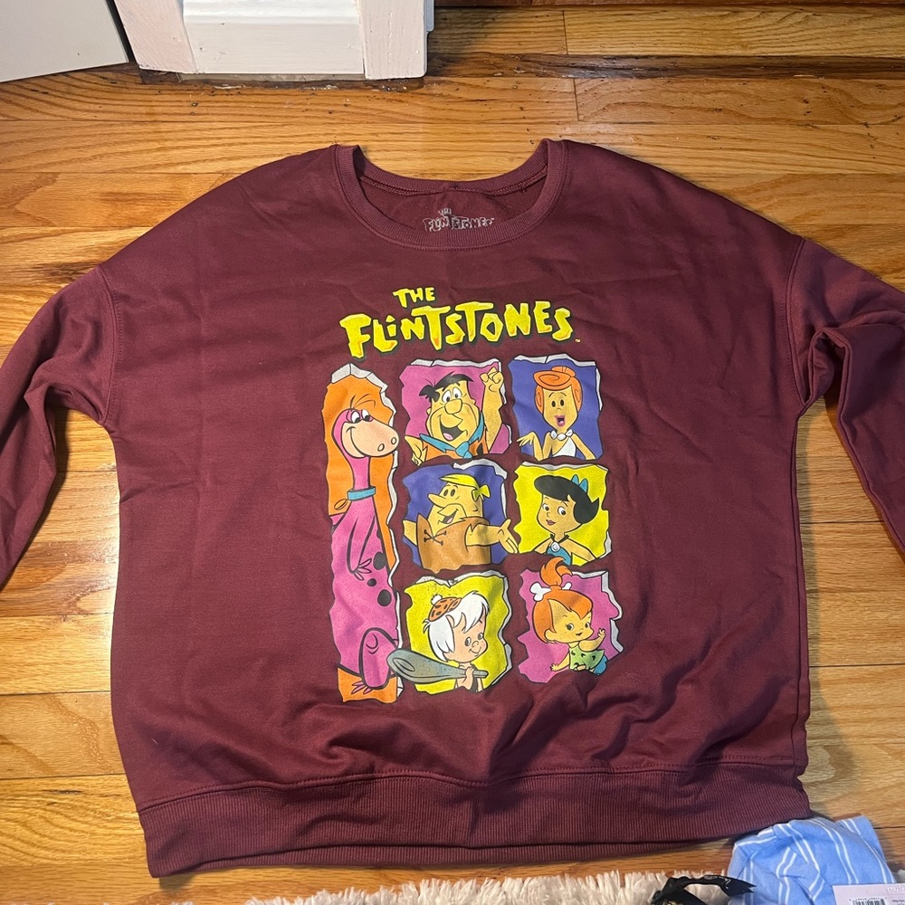 medium Flintstone crewneck
